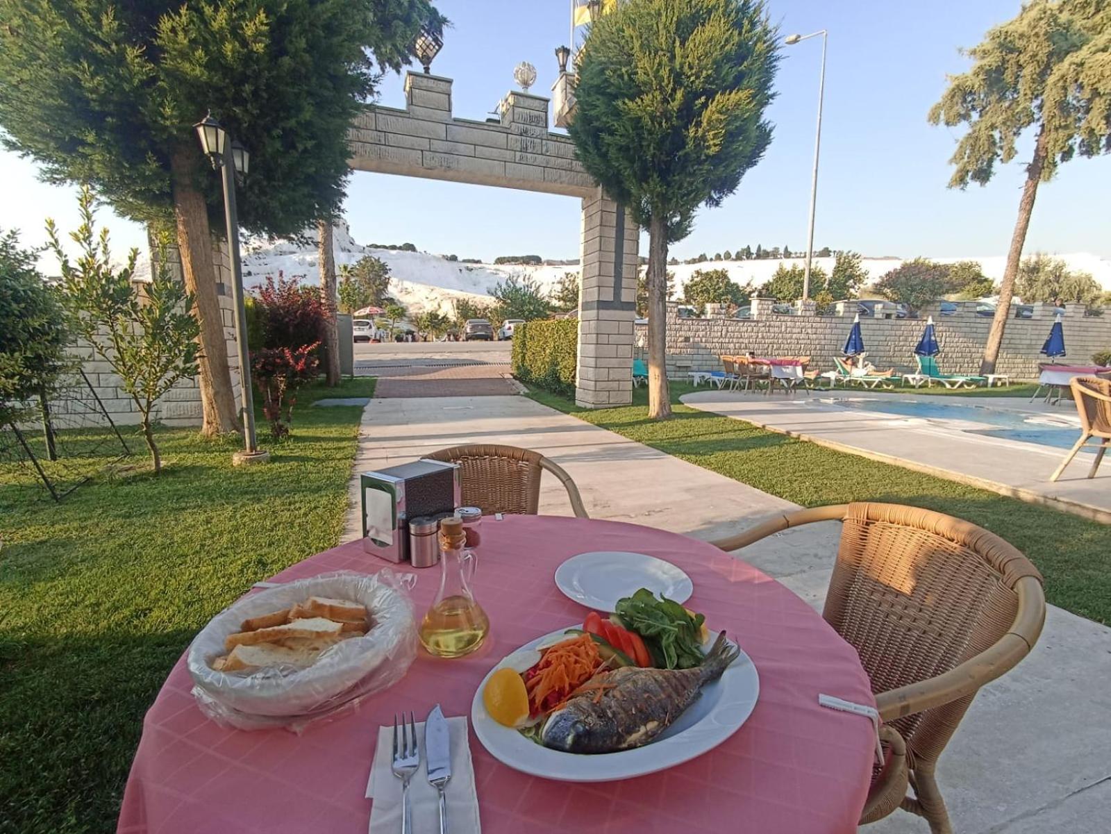 Hotel Hal-Tur Παμούκαλε Εξωτερικό φωτογραφία